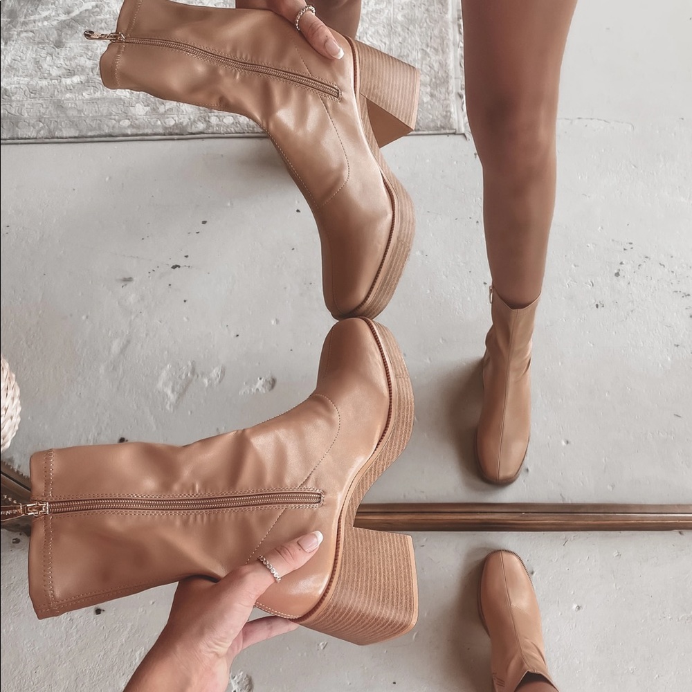 Amazing Lace Nude Heeled Boots